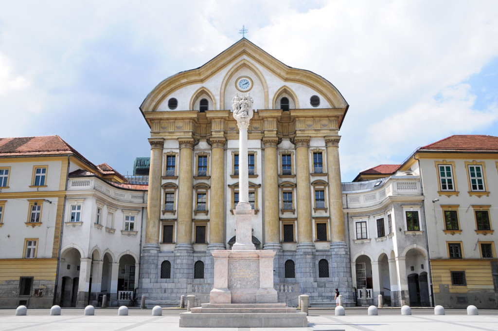 Z-ursulinska-cerkev-Ljubljana